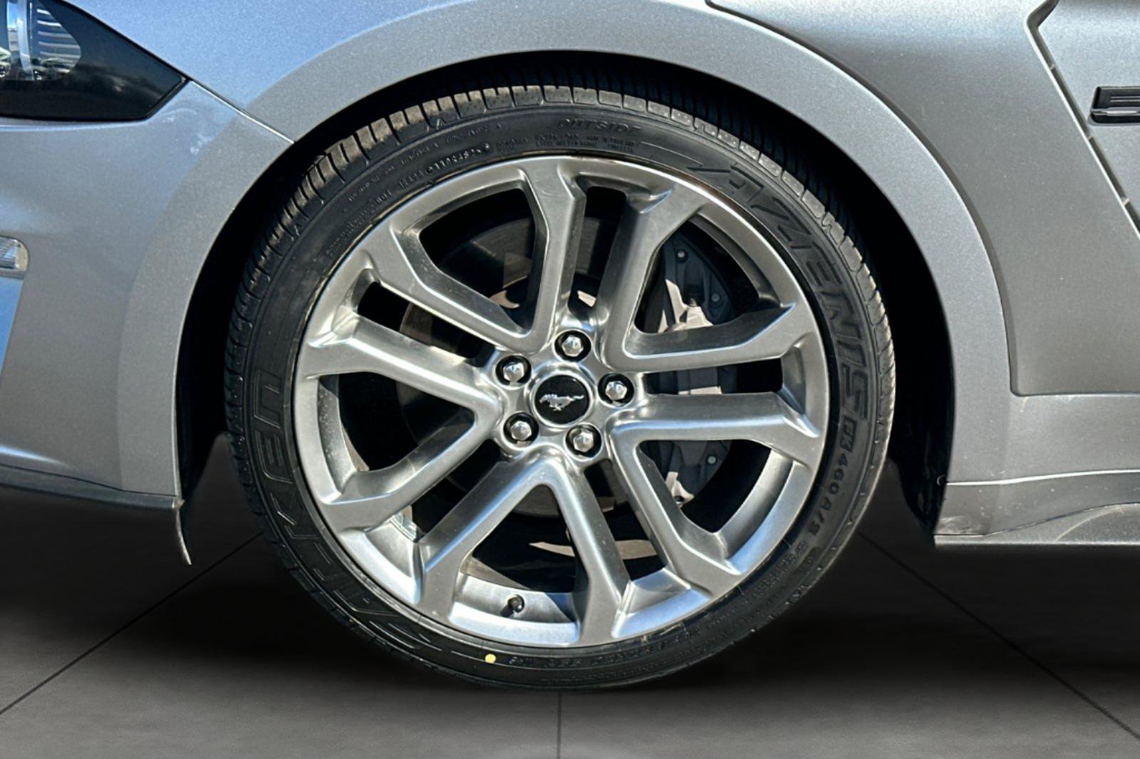 Used 2020 Silver Ford GT Premium image 29