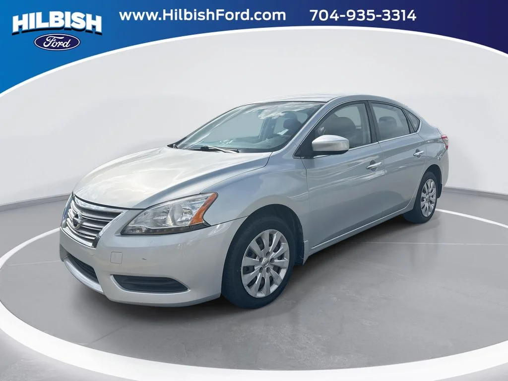 Used 2015 Silver Nissan S image 1