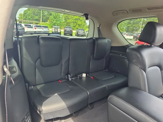 Used 2017 Gray INFINITI Base image 13