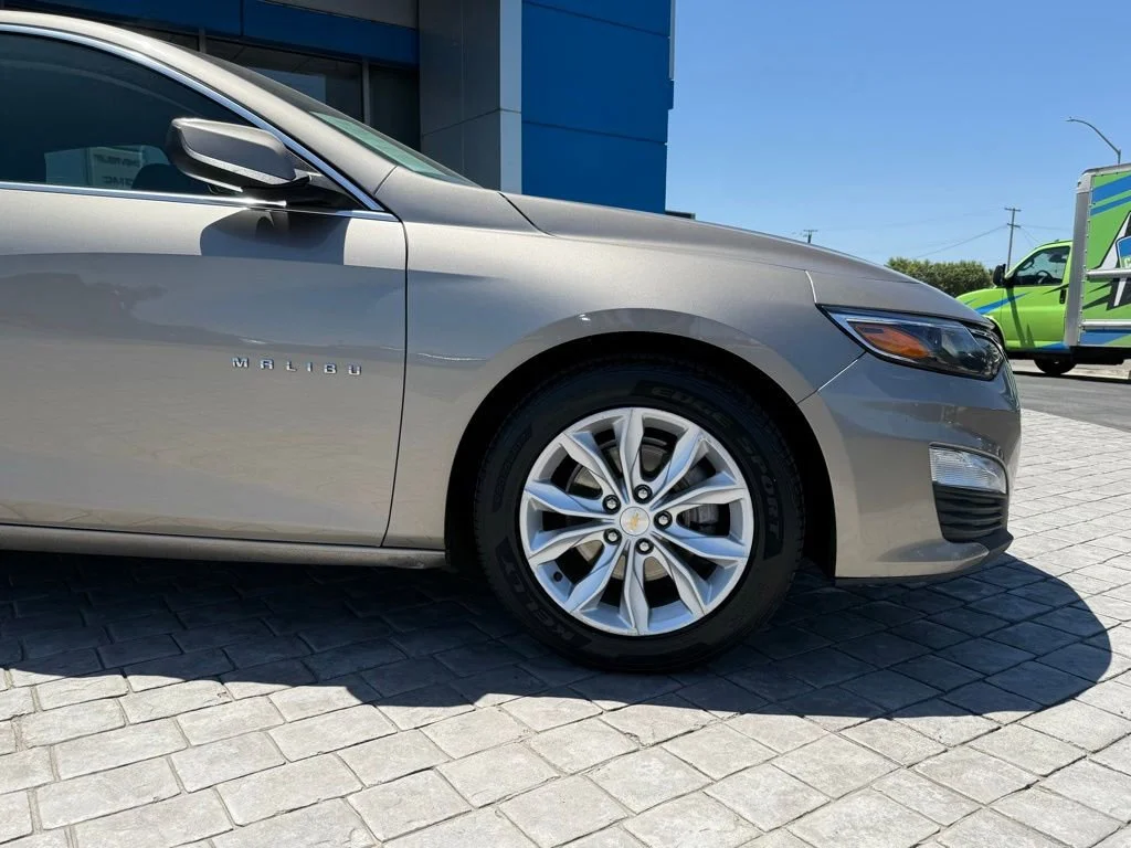 Used 2022 Mineral Gray Metallic Chevrolet LT image 5