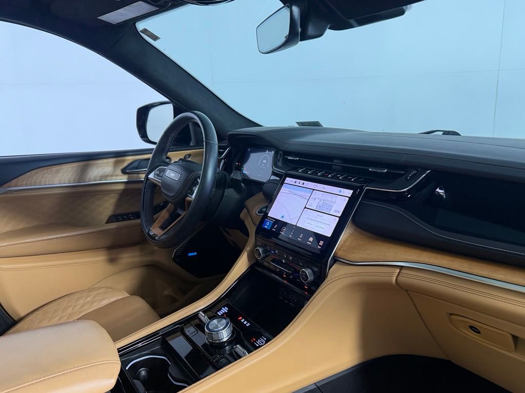 Used 2022 Black Jeep Summit Reserve image 29