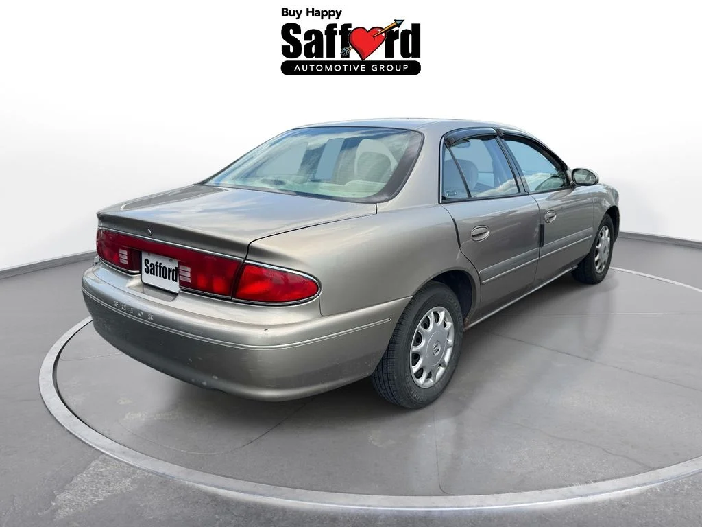 Used 2002 Beige Buick Custom image 3