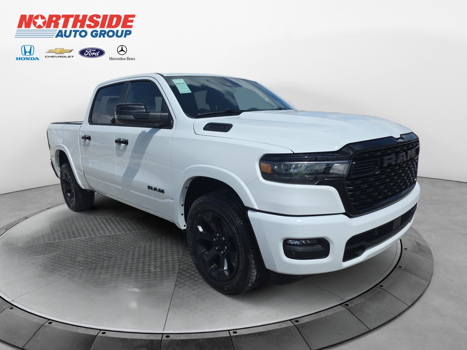 Used 2026 White Ram Big Horn/Lone Star image 1