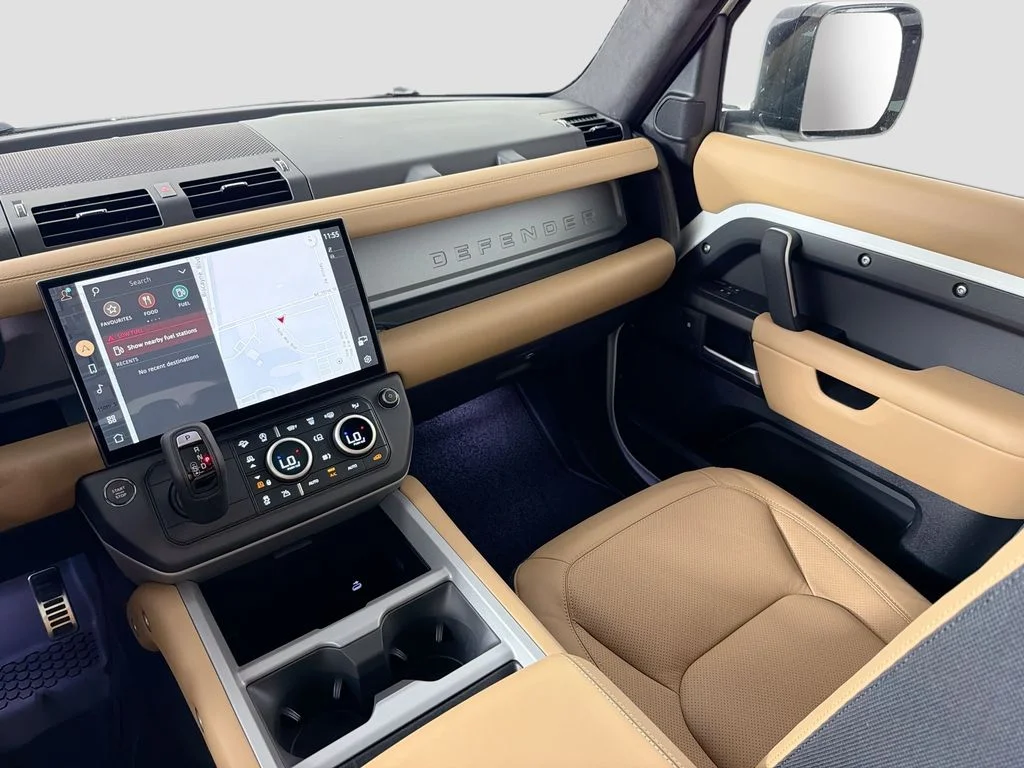 New 2026 Fuji White Land Rover V8 image 25