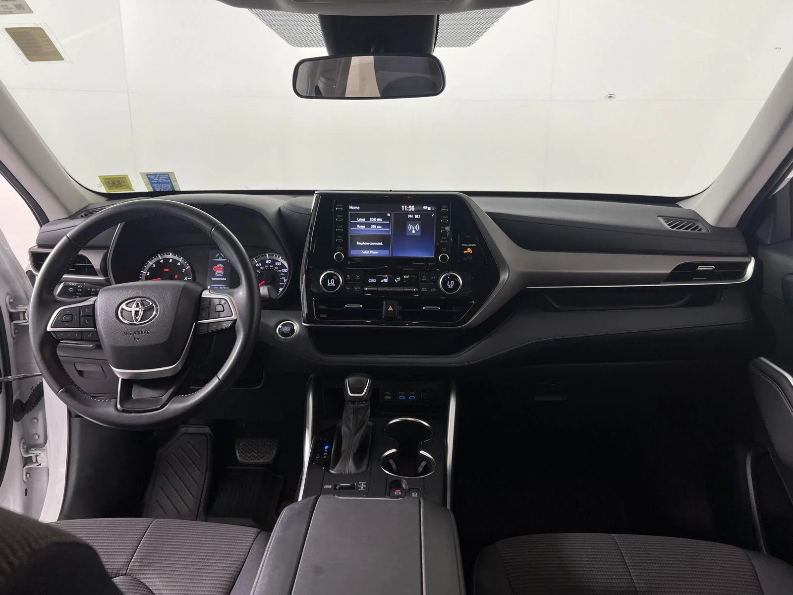 Used 2022 Wind Chill Pearl Toyota LE image 3