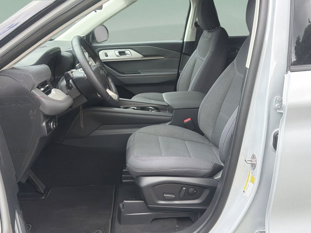 New 2026 White Ford Active image 19