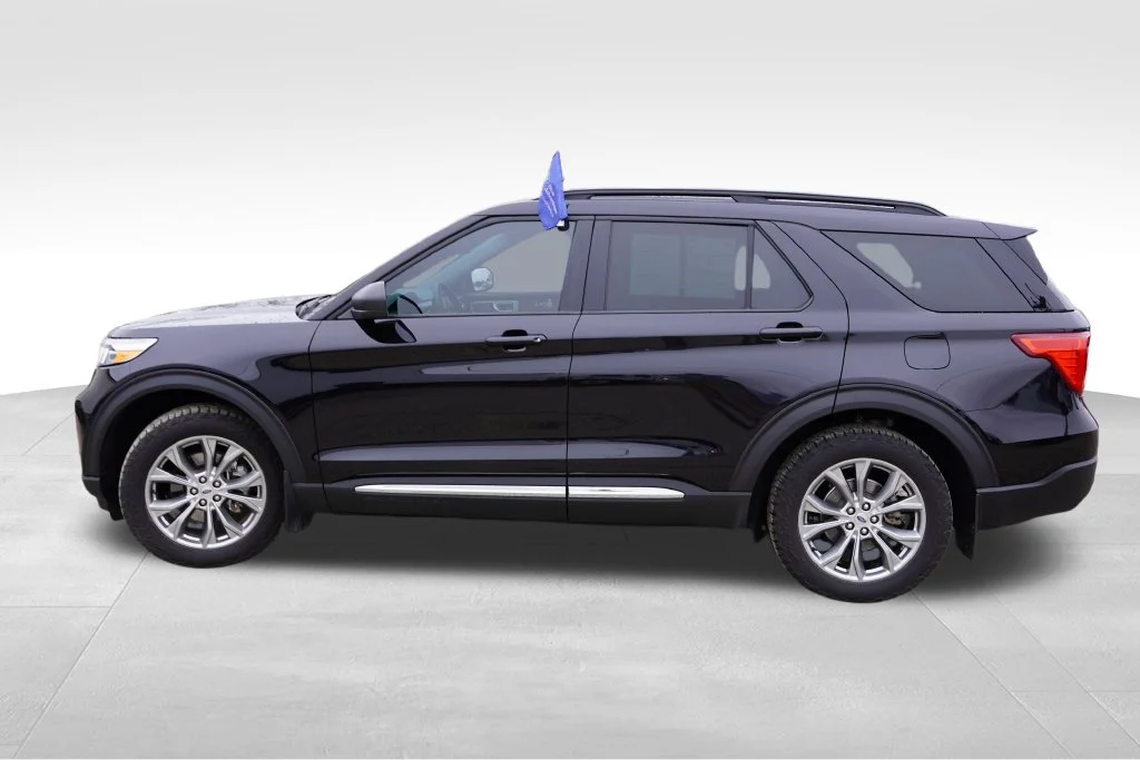 Used 2022 Black Ford XLT image 9