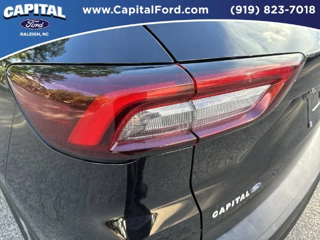 Used 2025 Black Ford ST-Line Select image 15