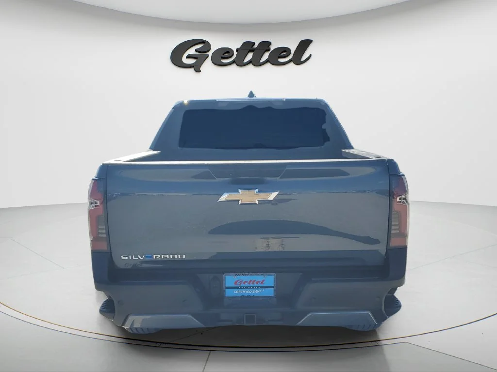 Used 2026 Blue Smoke Metallic Chevrolet LT - Standard Range image 13