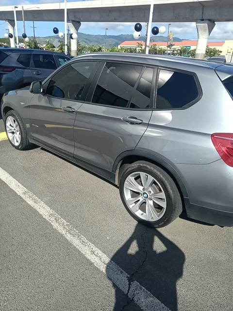 Used 2016 Gray BMW sDrive28i image 6
