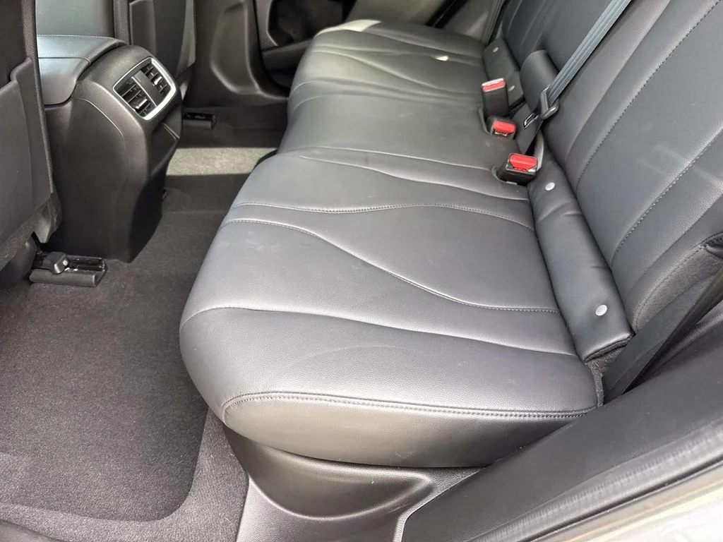 Used 2021  Acura Base image 15
