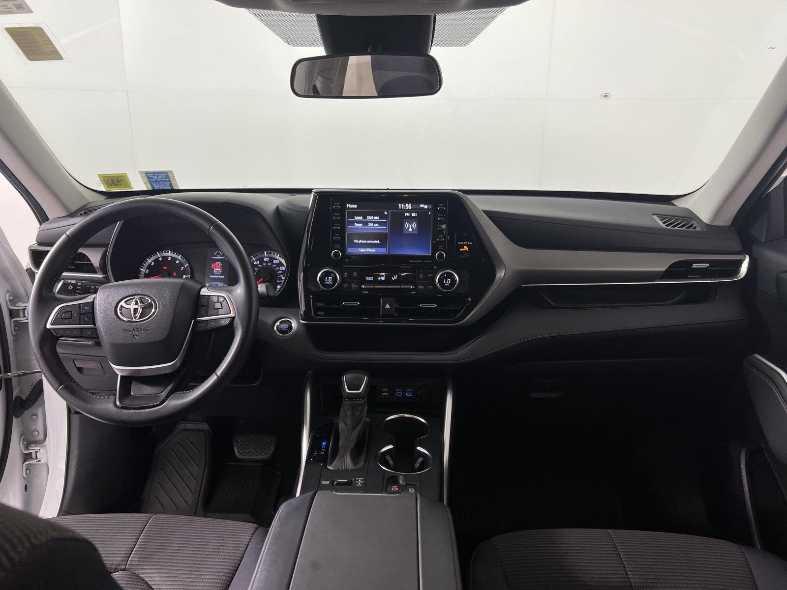 Used 2022 Wind Chill Pearl Toyota LE image 3