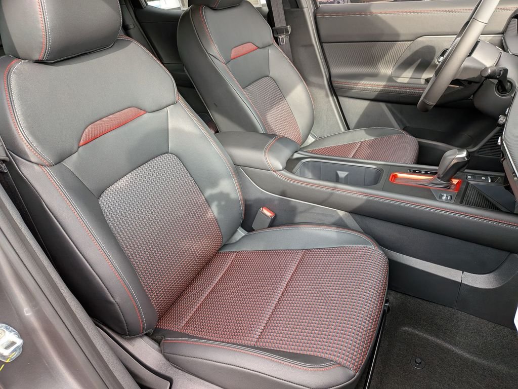 New 2026 Gray Nissan SR image 28