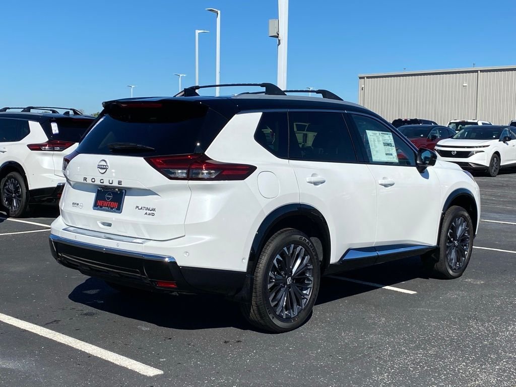 2026 Nissan Rogue Platinum - Photo 3