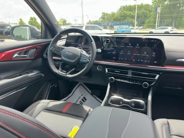 New 2026 Polar White Tricoat Chevrolet RS image 17