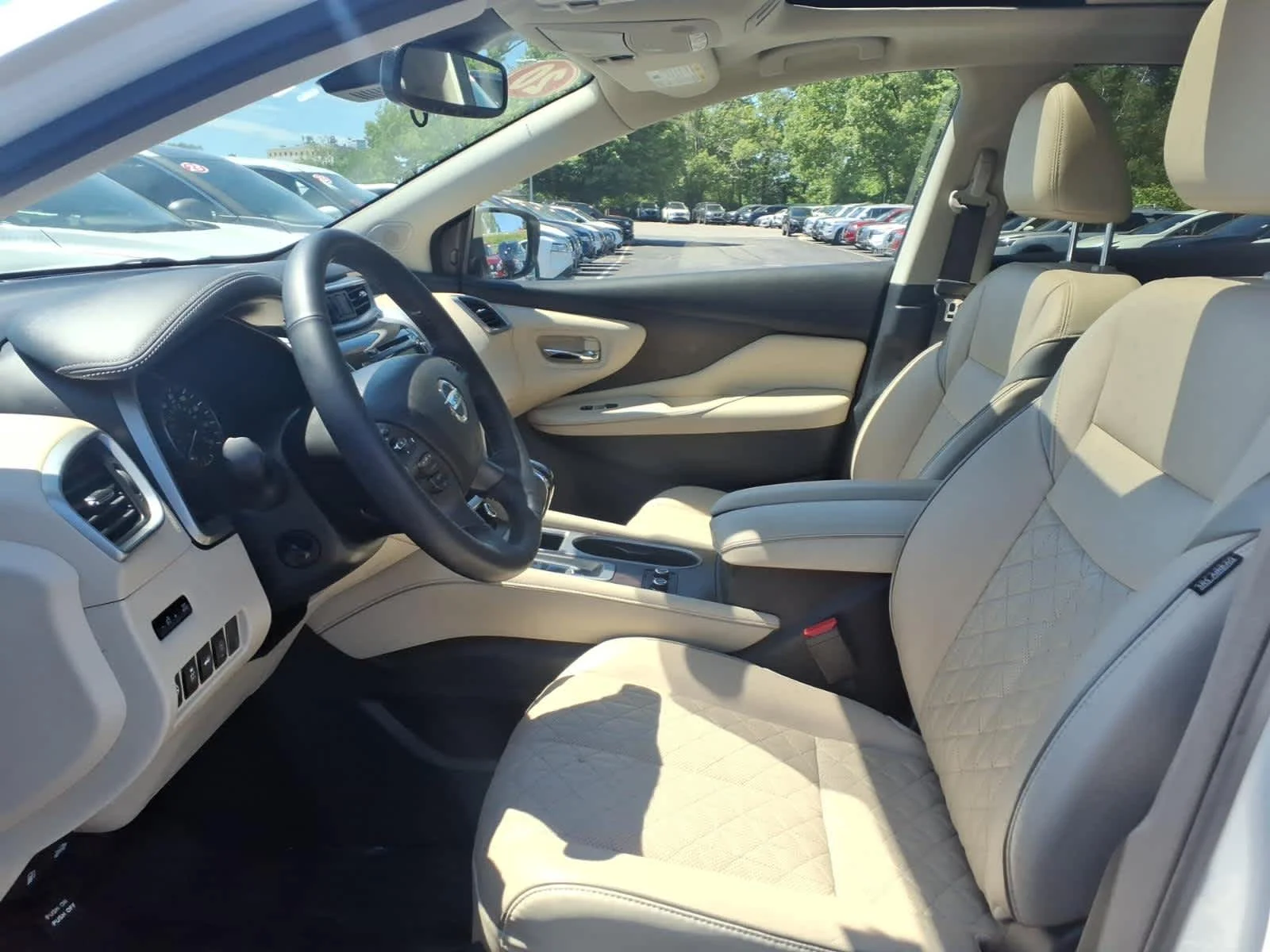 Certified Used 2020 Pearl White Tricoat Nissan Platinum image 19