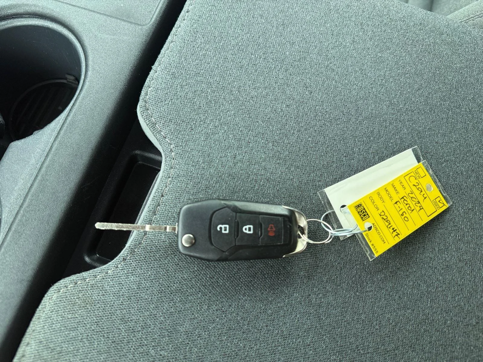 Used 2024 Atlas Blue Ford XLT image 30