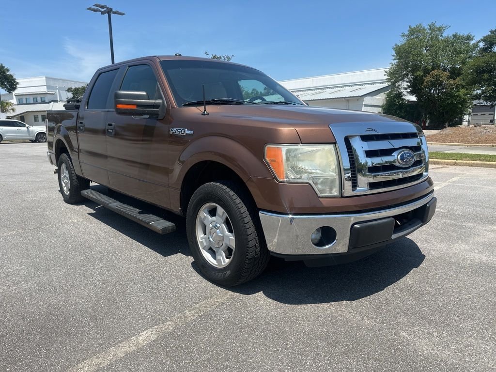 2011 Ford F-150 XLT SuperCrew 145-in's photo