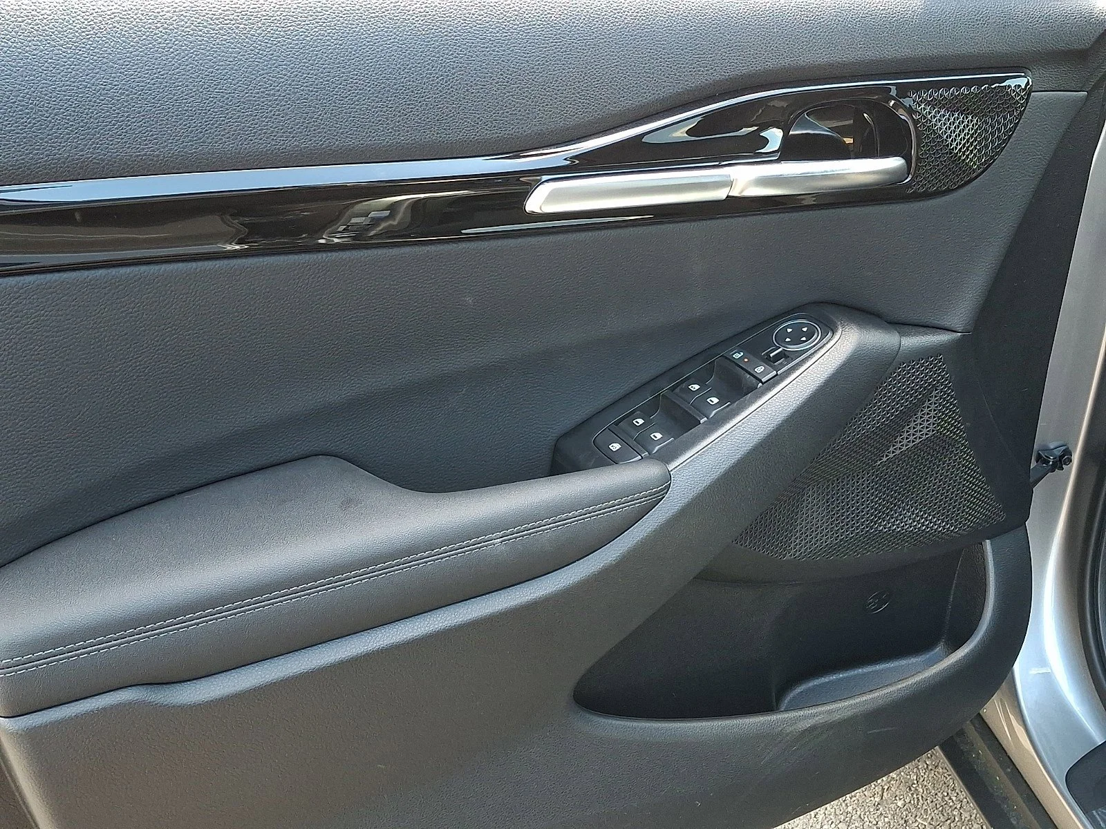 New 2026 Steel Gray Kia S image 5