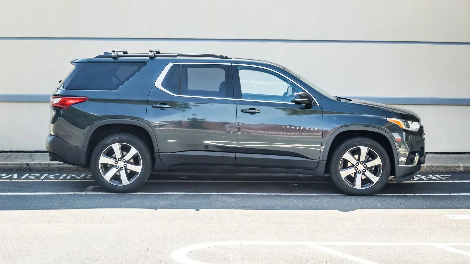 Used 2020 Gray Chevrolet 3LT image 9