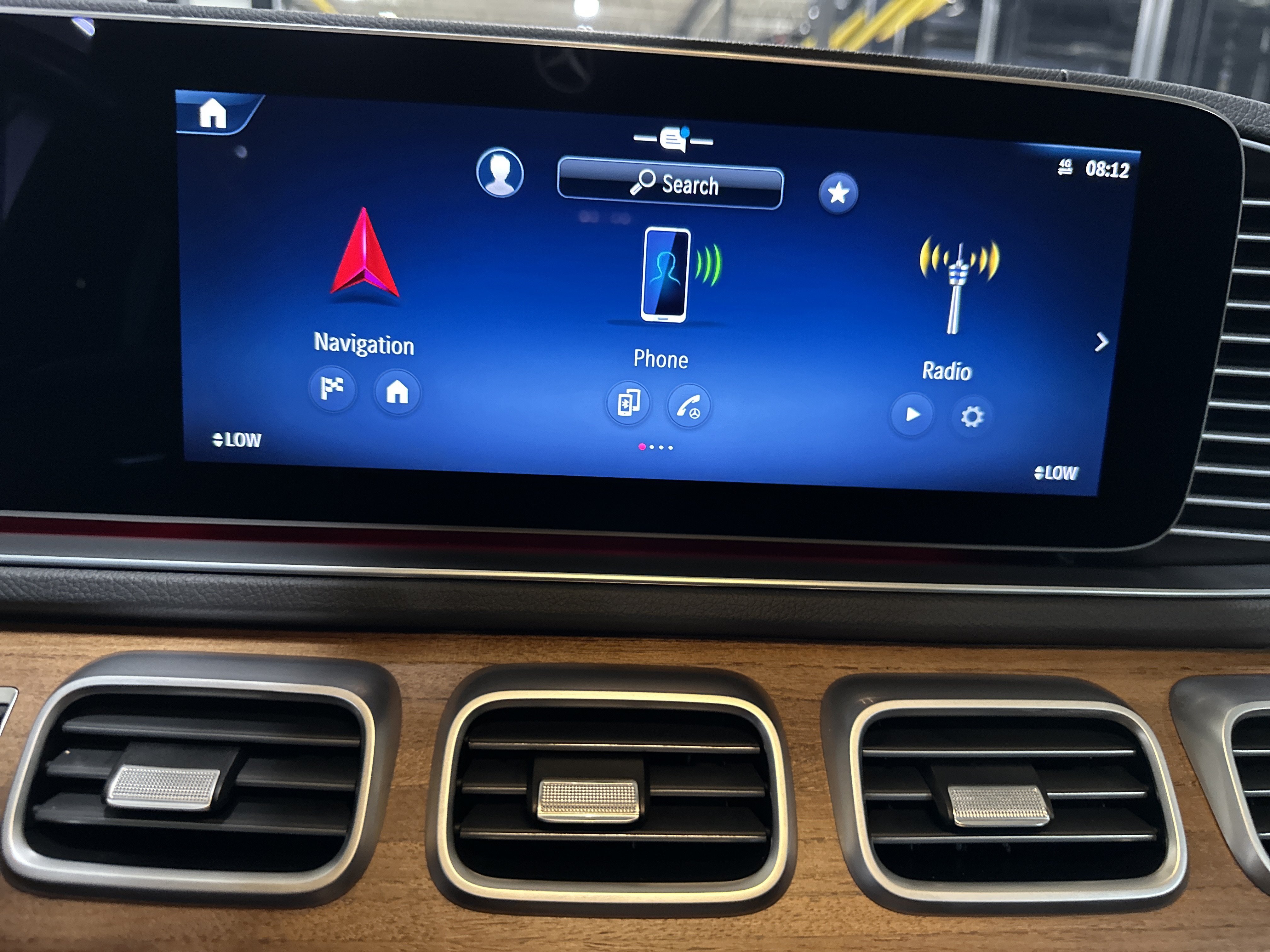 Certified Used 2024 MANUFAKTUR Alpine Grey Mercedes-Benz GLS 580 image 19