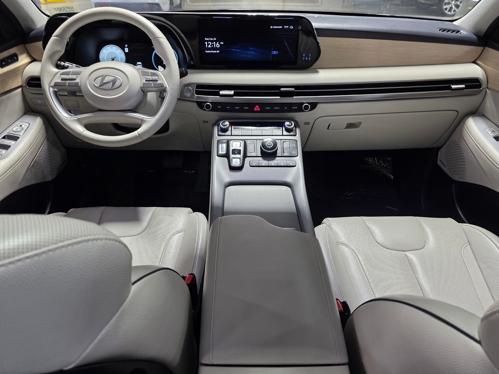 Certified Used 2023 Moonlight Cloud Hyundai Limited image 19