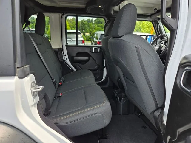 Used 2025 White Jeep Sport S image 19