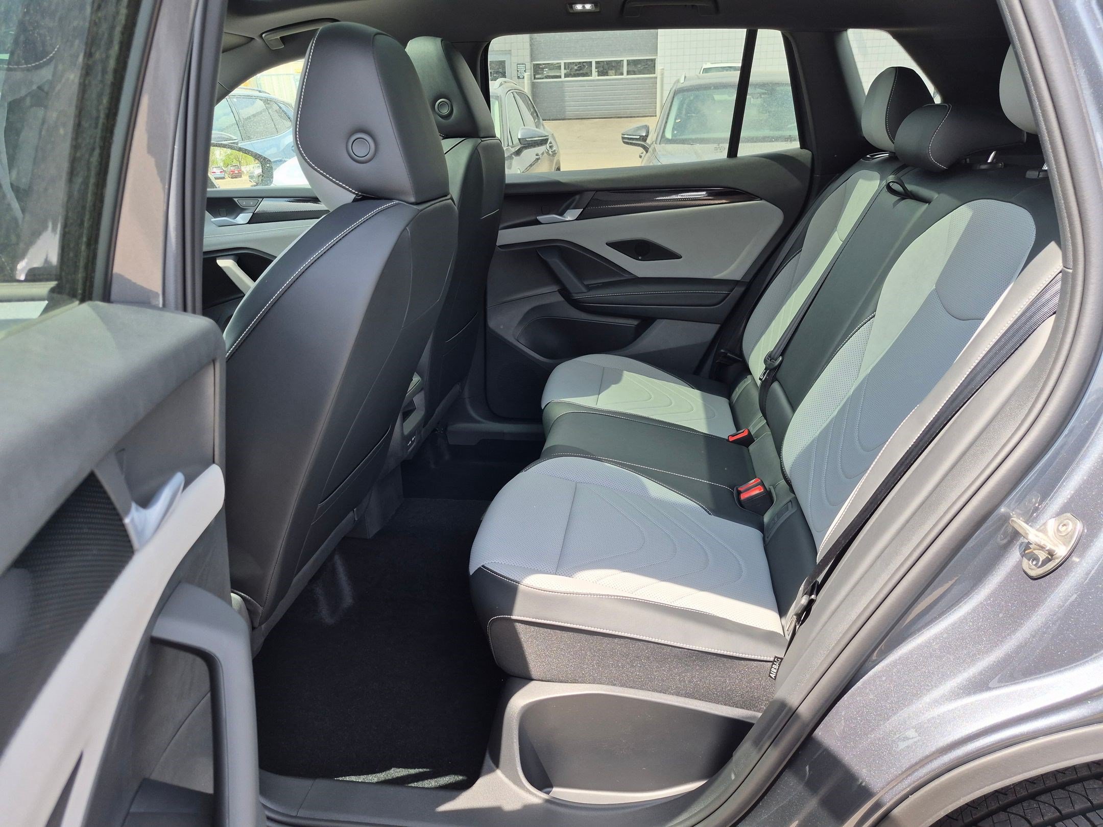 New 2026 Platinum Gray Metallic Volkswagen SE R-Line Black image 14