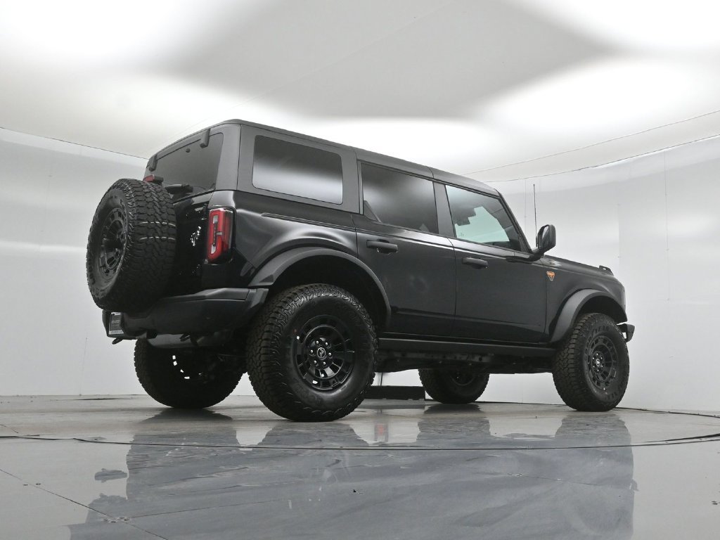 New 2026 Shadow Black Ford Badlands image 45