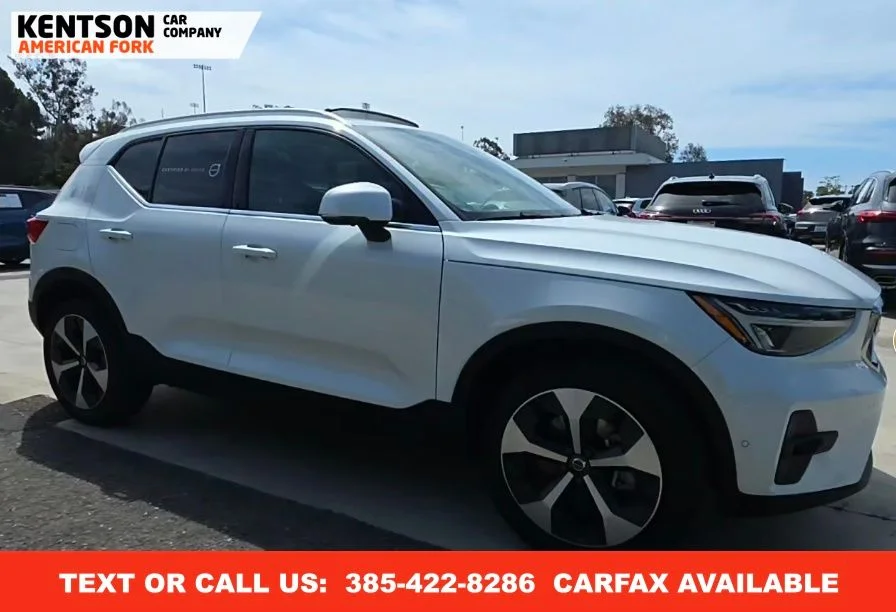 2025 Volvo XC40