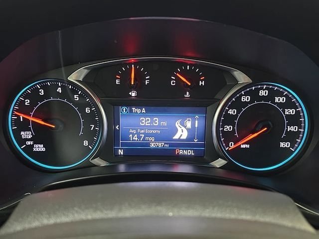 Used 2022 White Chevrolet RS image 18