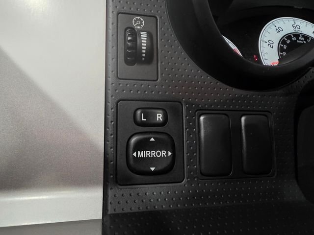 Used 2007 Silver Toyota Base image 18