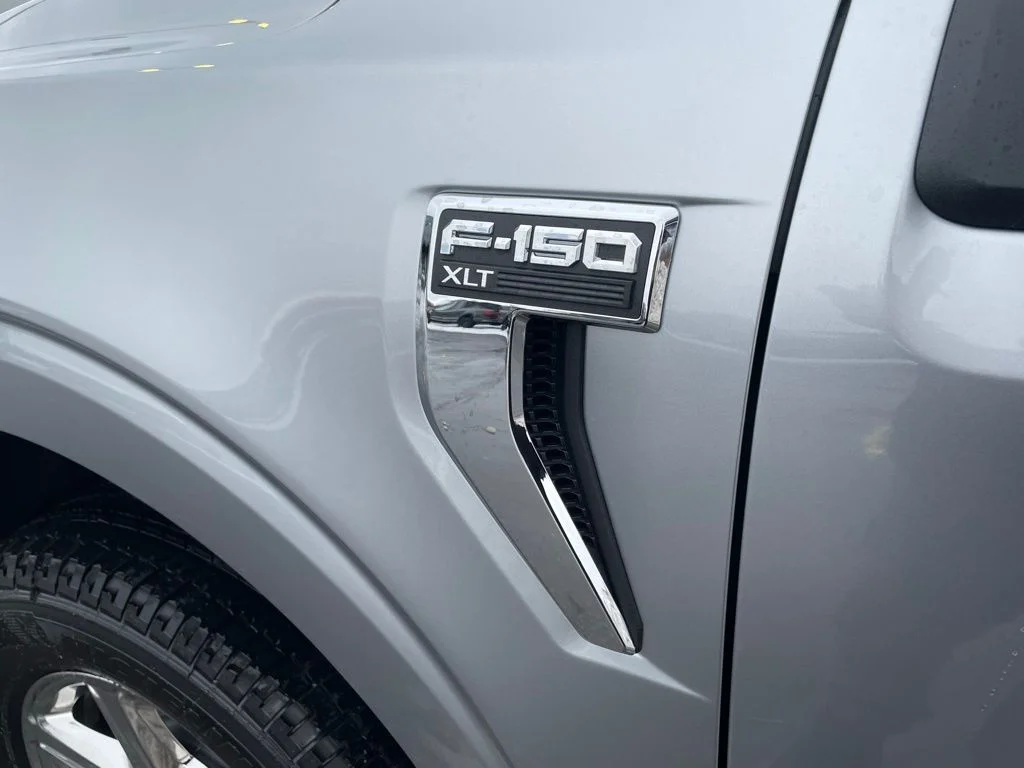 2025 Ford F-150 XLT - Photo 10
