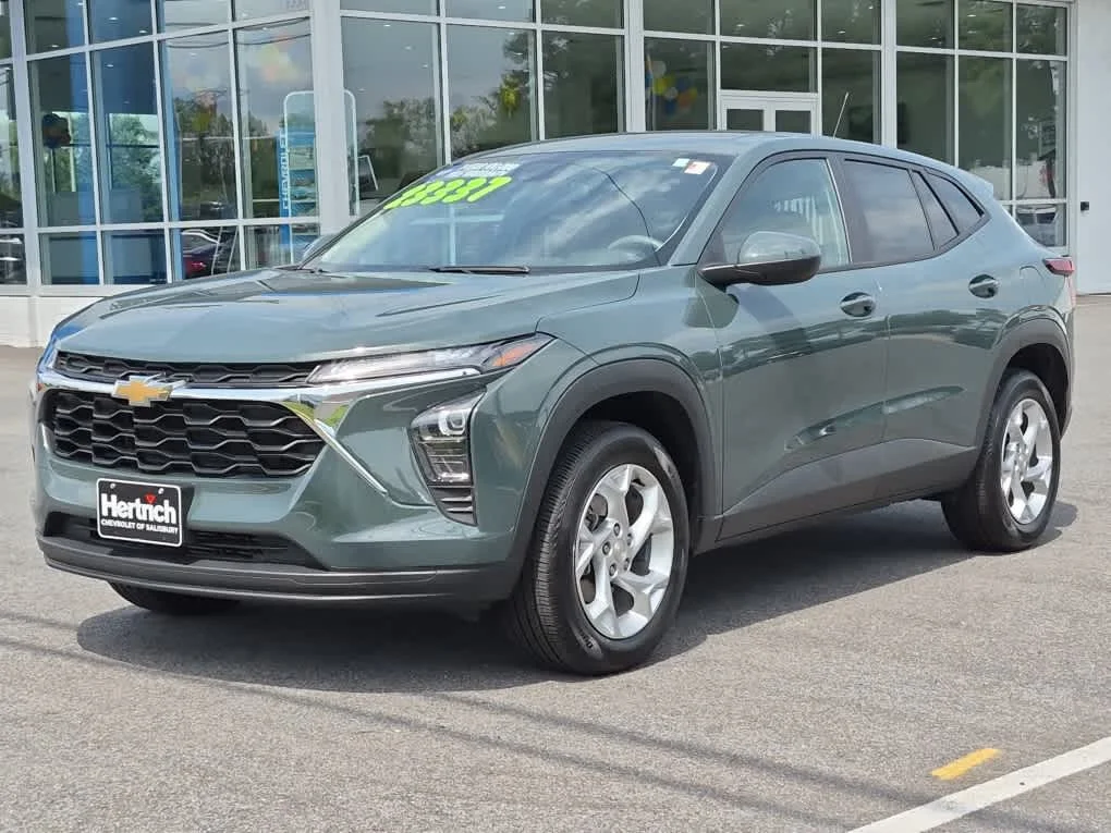 2025 Chevrolet Trax LS