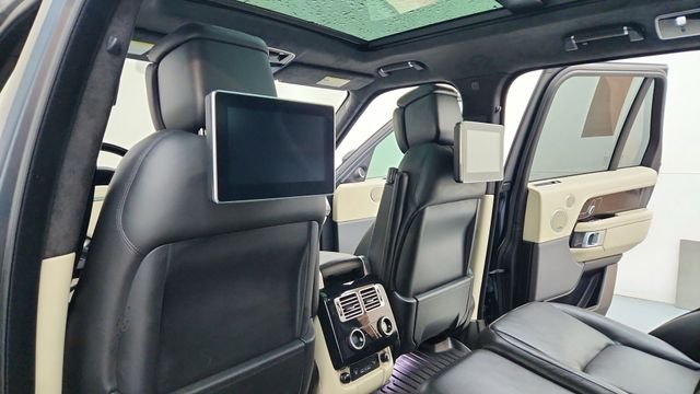 Used 2019 Gray Land Rover 5.0L V8 Supercharged image 22