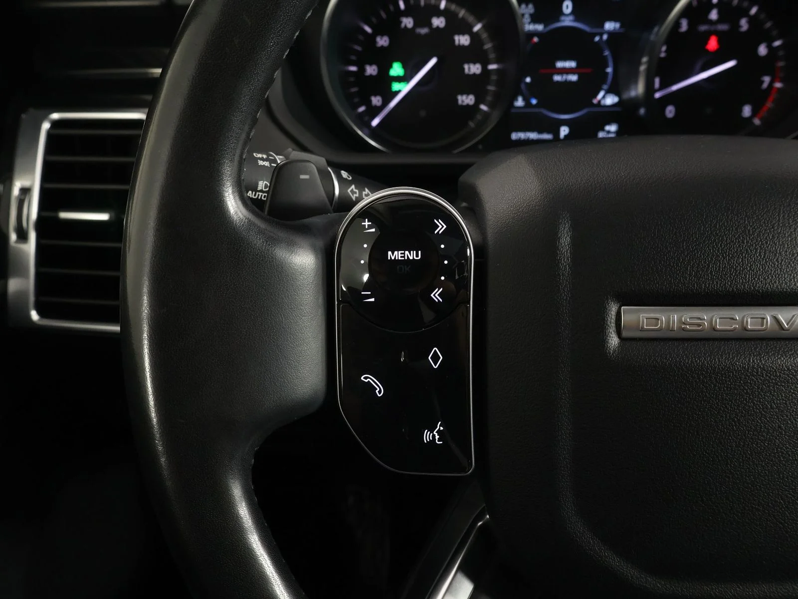 Used 2020 Fuji White Land Rover SE image 10