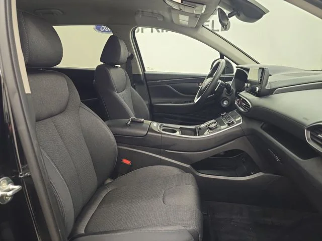 Used 2023 Twilight Black Hyundai SE image 9