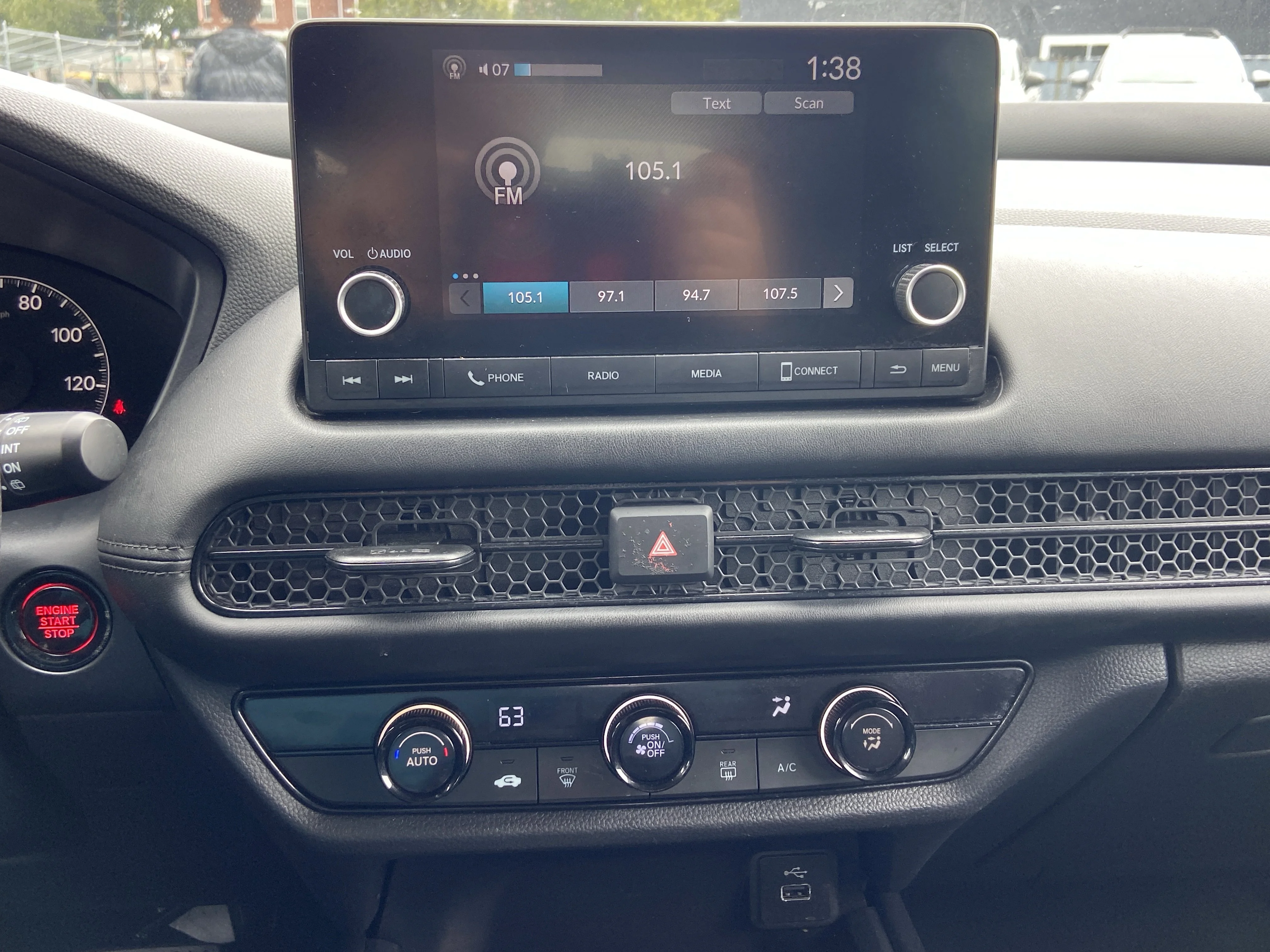 2025 Honda HR-V LX - Photo 18