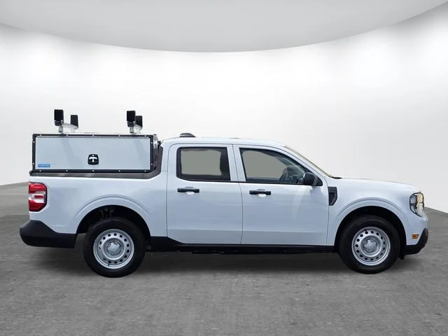 Certified Used 2025 Oxford White Ford XL image 3