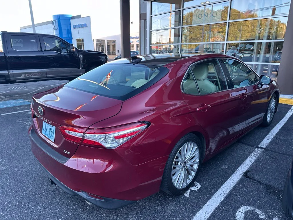 Used 2019 Pearl Toyota XLE image 4