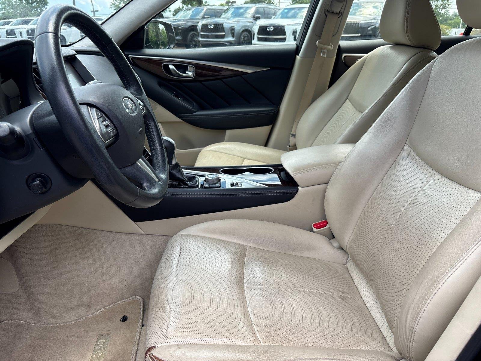 Used 2015 Black Obsidian INFINITI Premium image 15