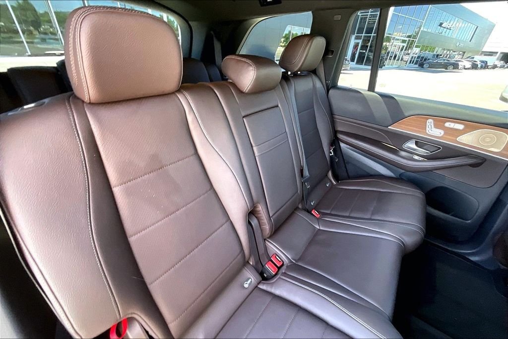 Certified Used 2023  Mercedes-Benz GLS 450 image 17