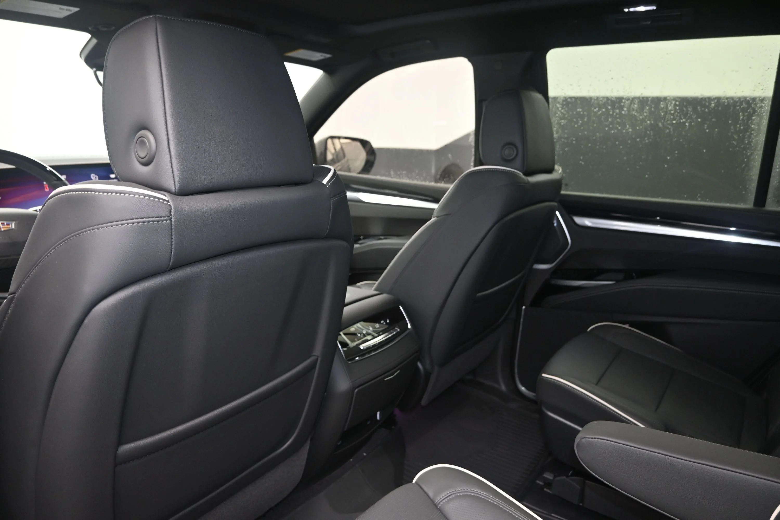2026 Cadillac Escalade Sport - Photo 10