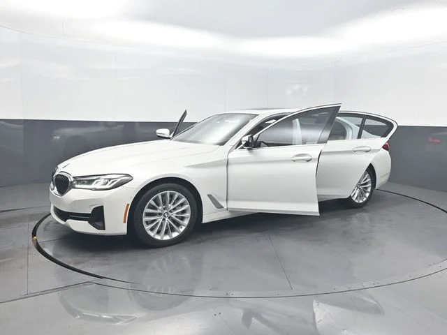 Used 2021 White BMW 540i image 41