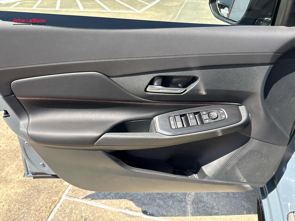 New 2027 Atlantic Gray Metallic / Super Black Two-tone Nissan SR image 10