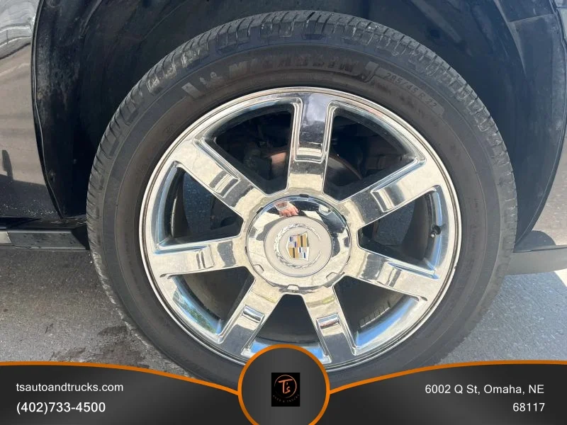 Used 2013 Black Cadillac Premium Sport Utility Pickup 4D 5 1/4 ft image 9