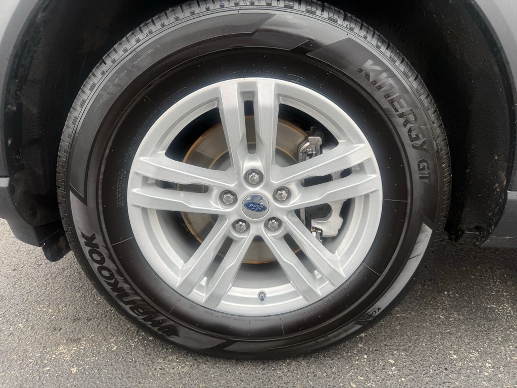 Used 2024 Gray Ford XLT image 15