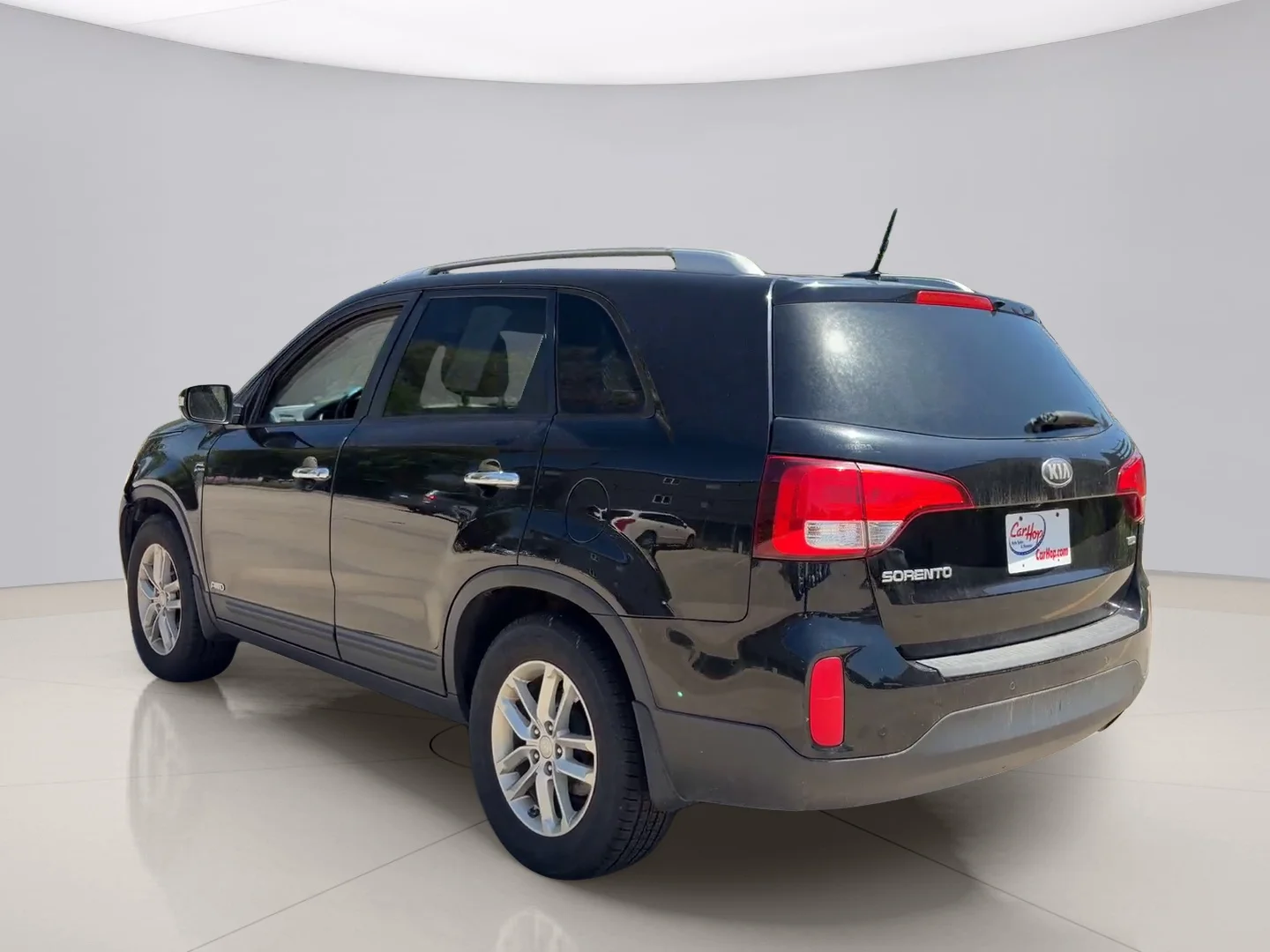Used 2014 Black Kia LX image 3