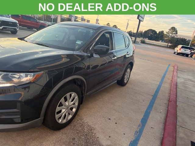 Black 2017 Nissan Rogue SUV / Crossover Front-Wheel Drive 