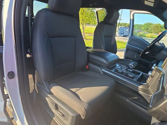 Used 2022 White Ford XLT image 11
